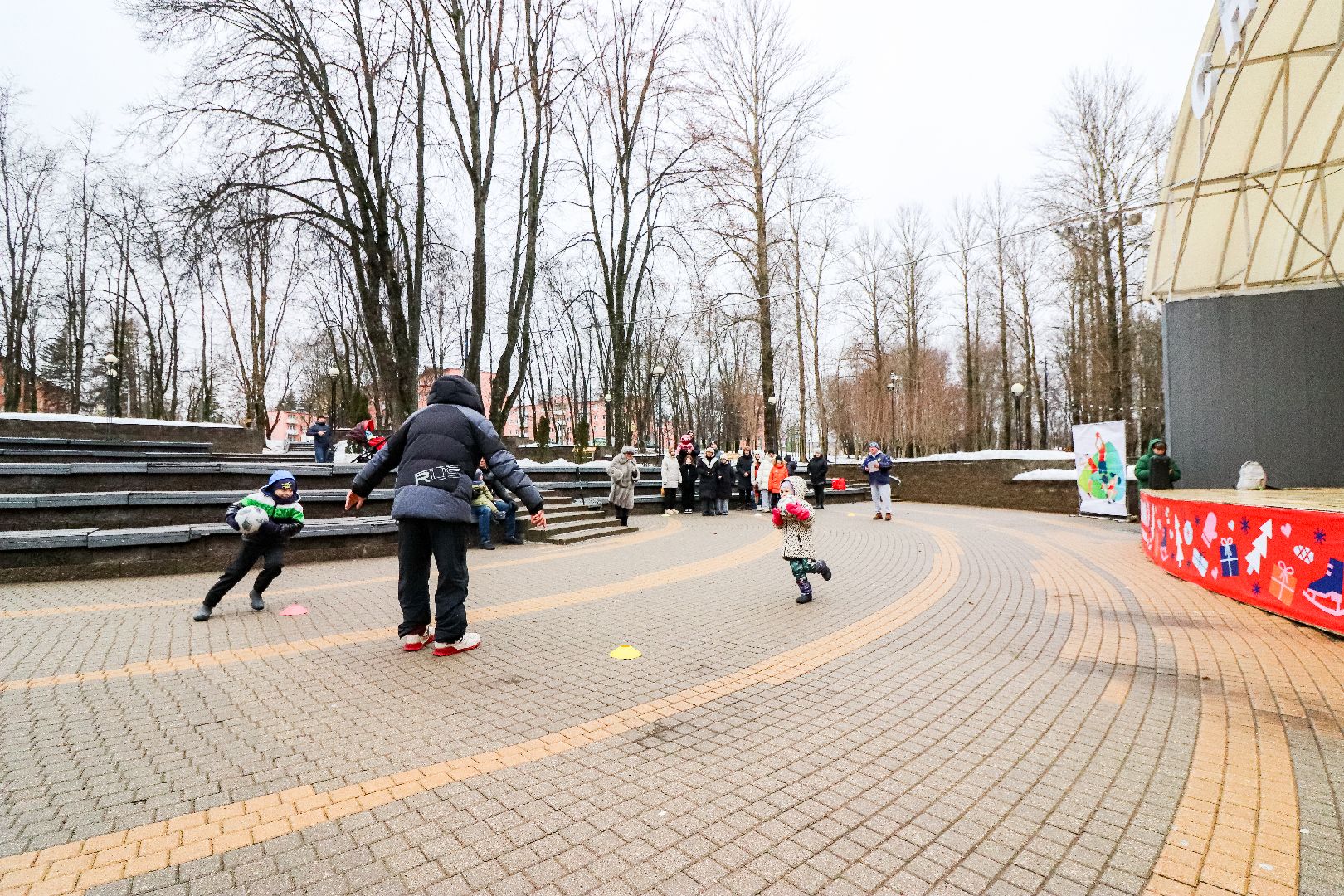 Клин, общество, парки, спорт, игры с детьми, зима в подмосковье, вертикалки,