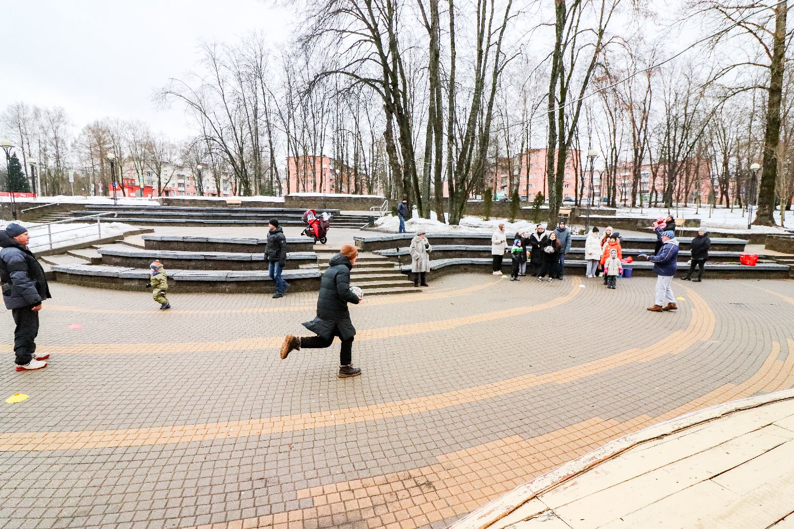 Клин, общество, парки, спорт, игры с детьми, зима в подмосковье, вертикалки,