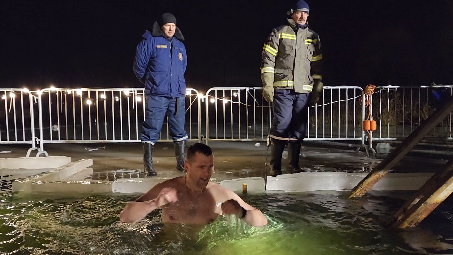 Бронницы, крещение в бронницах, Дети, крещенские купания,