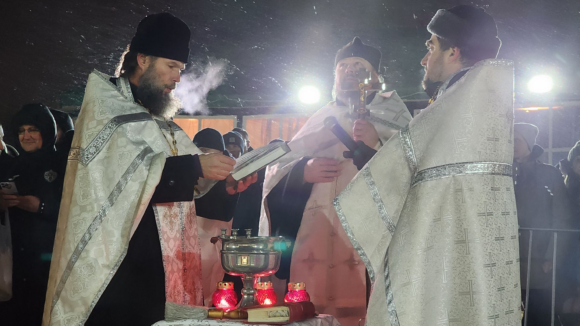 крещенская купель, освящение воды, Лобня,