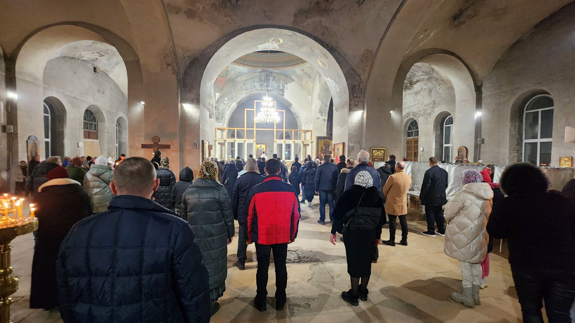 Бронницы, Иерусалимский храм, освящение воды, Ночное богослужение в Крещение,