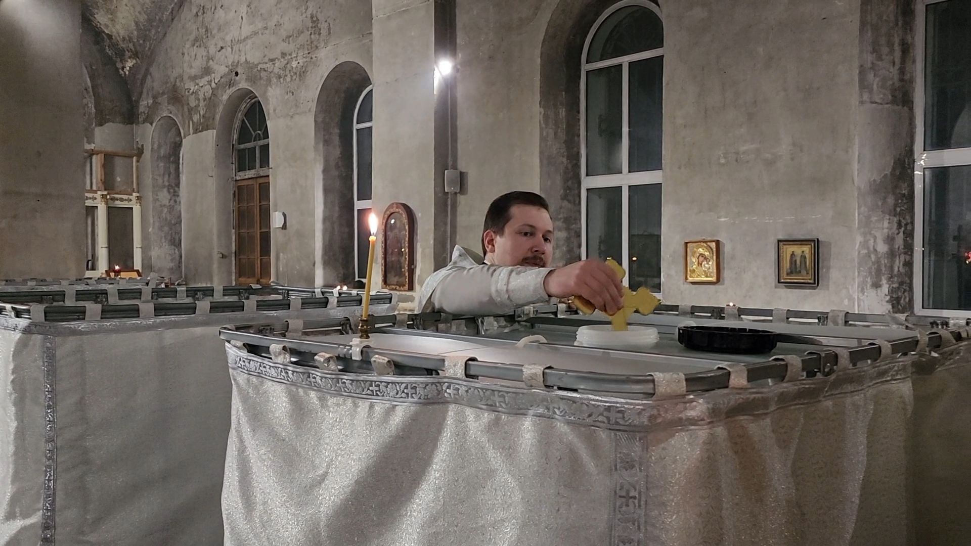 Бронницы, Иерусалимский храм, освящение воды, Ночное богослужение в Крещение,