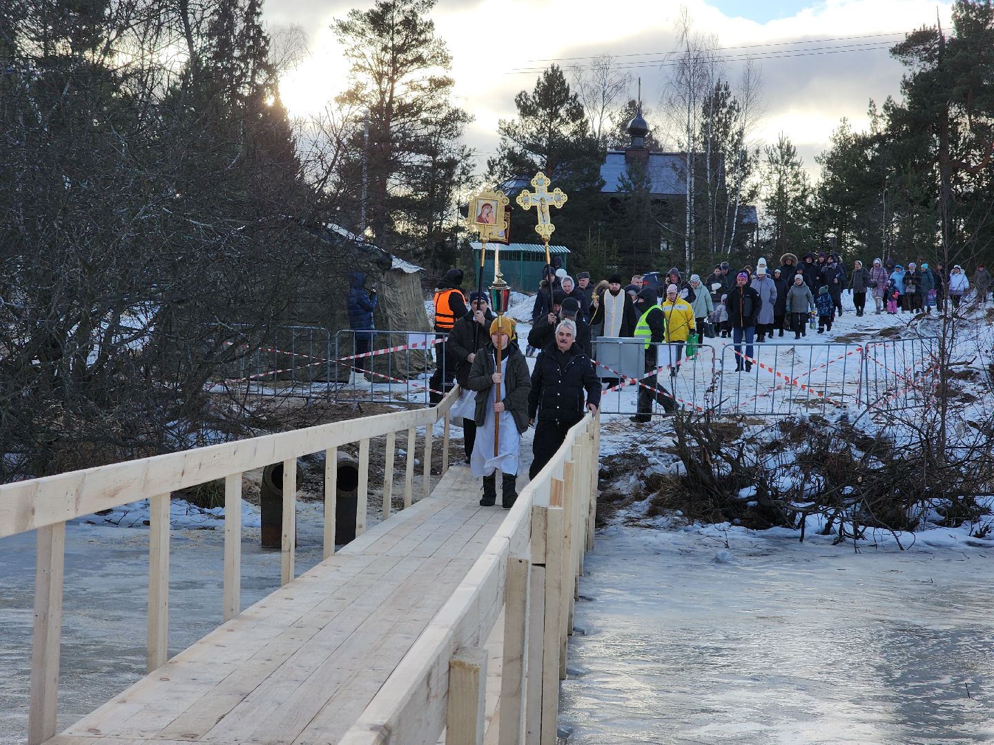 Черноголовка, Крещение, Крещенские купания,