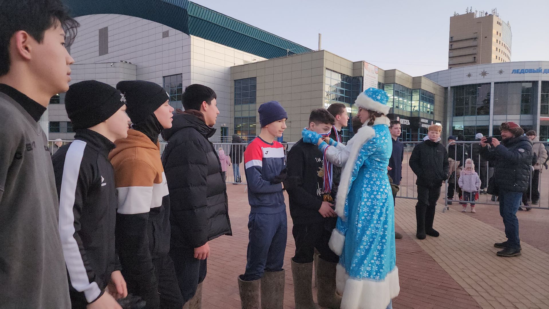 футбол, валенки, парк, балашиха, школьники, соревнования, вертикалки,