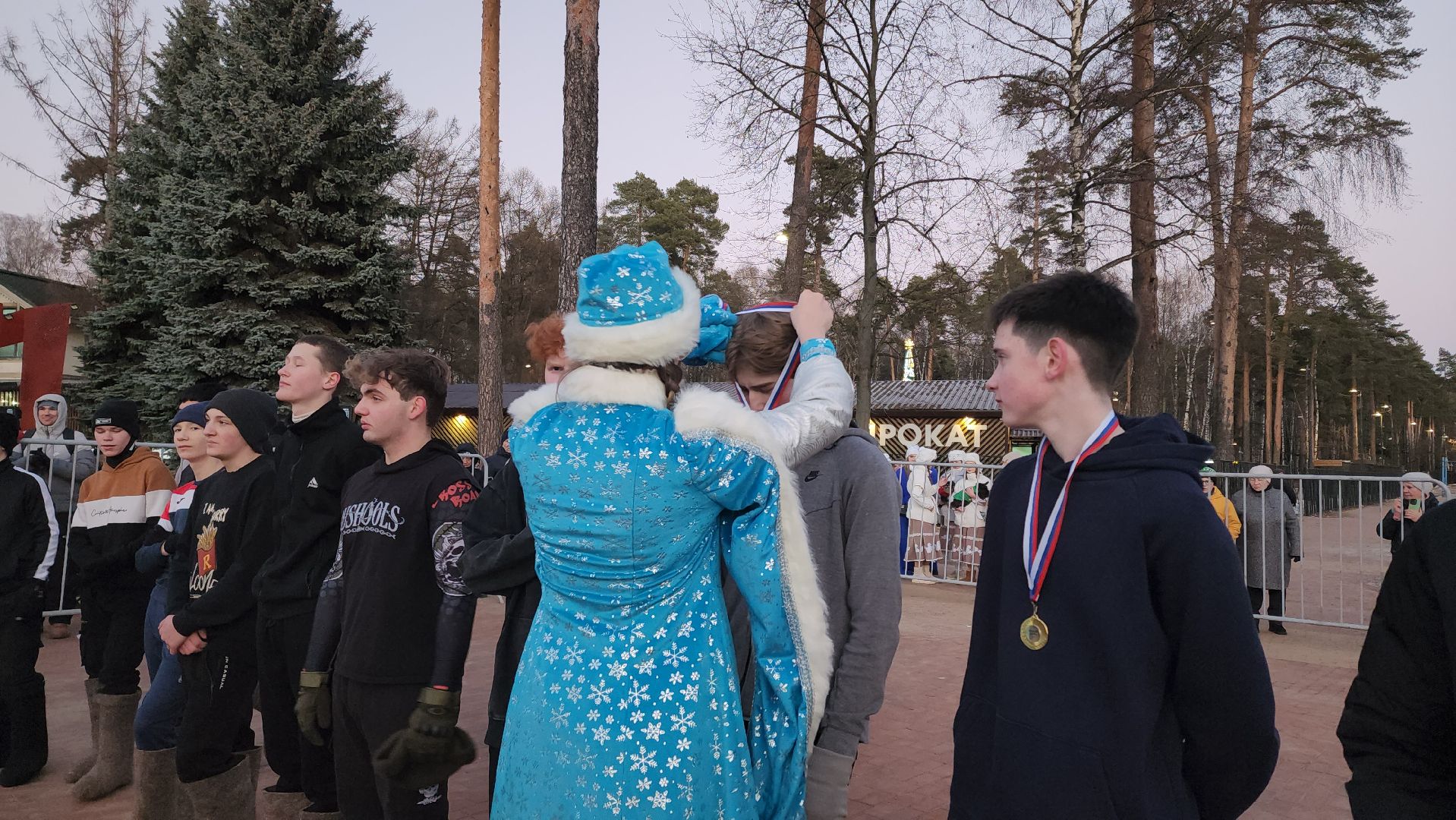 футбол, валенки, парк, балашиха, школьники, соревнования, вертикалки,