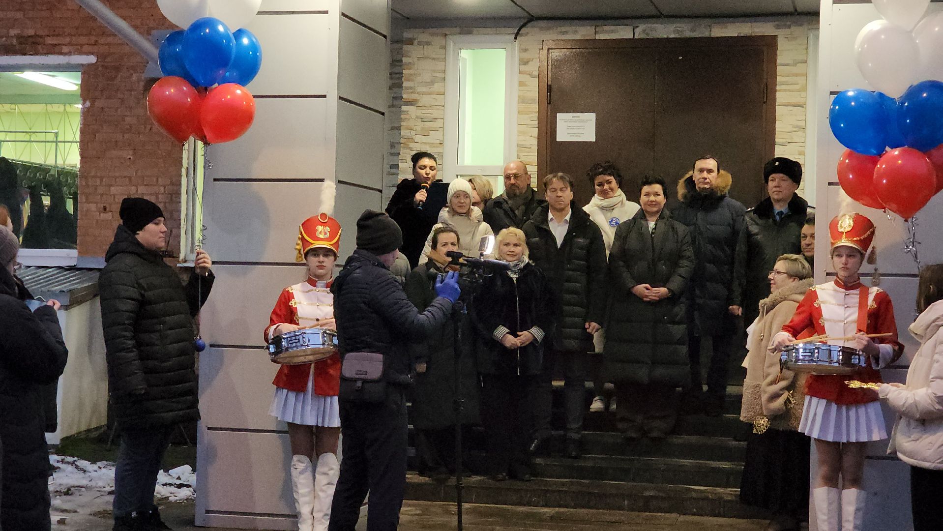 Школа, торжественная линейка, Лобня, вертикалки,