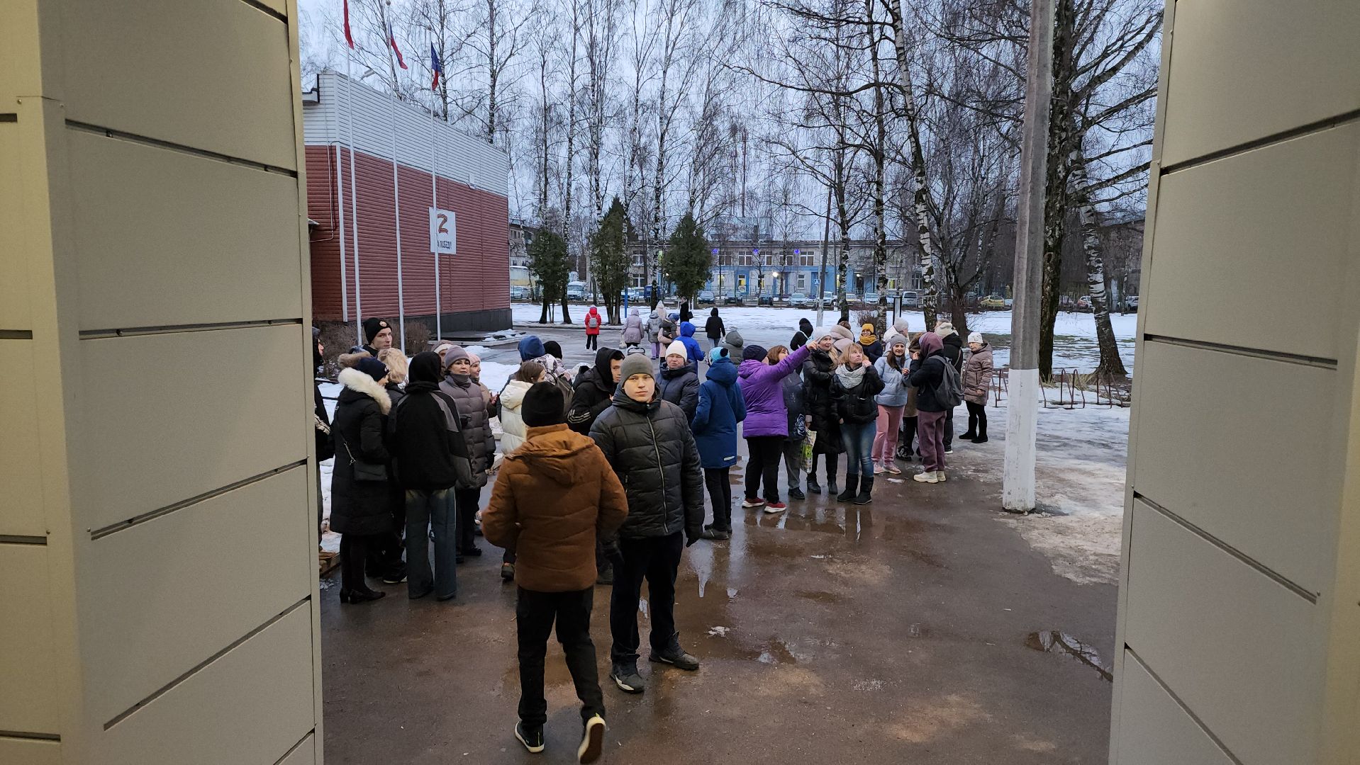 Школа, торжественная линейка, Лобня, вертикалки,