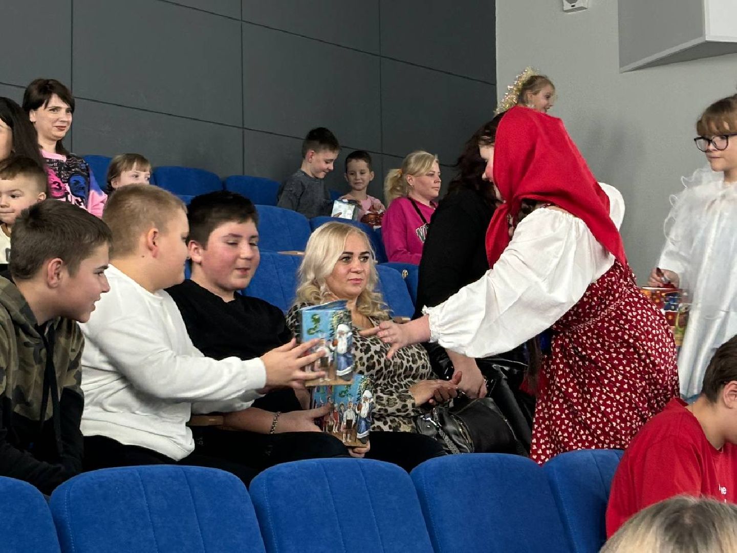 воскресенск, дети, спектакль,