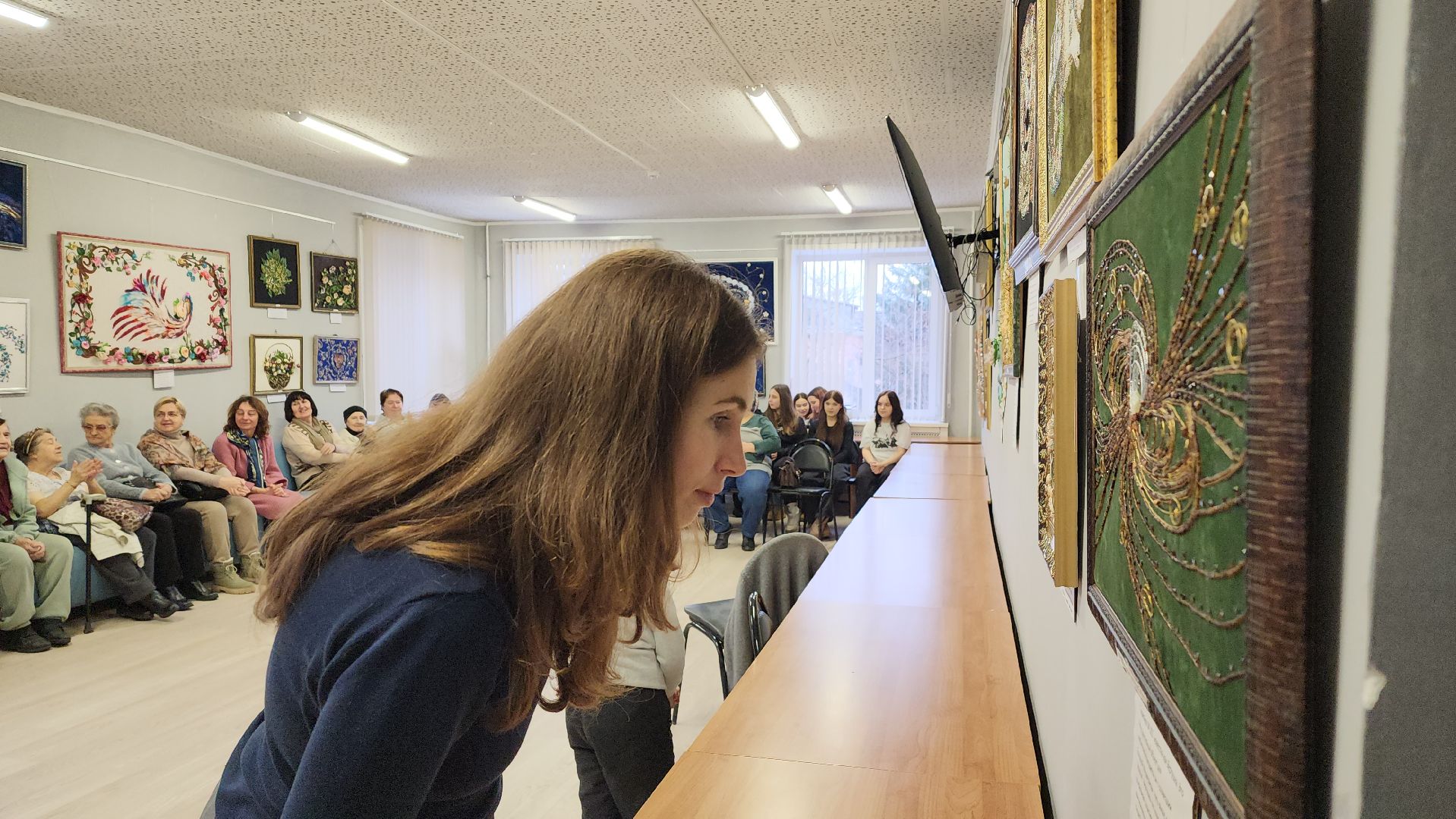 культура, библиотека, художник, Лосино-Петровский, выставки,