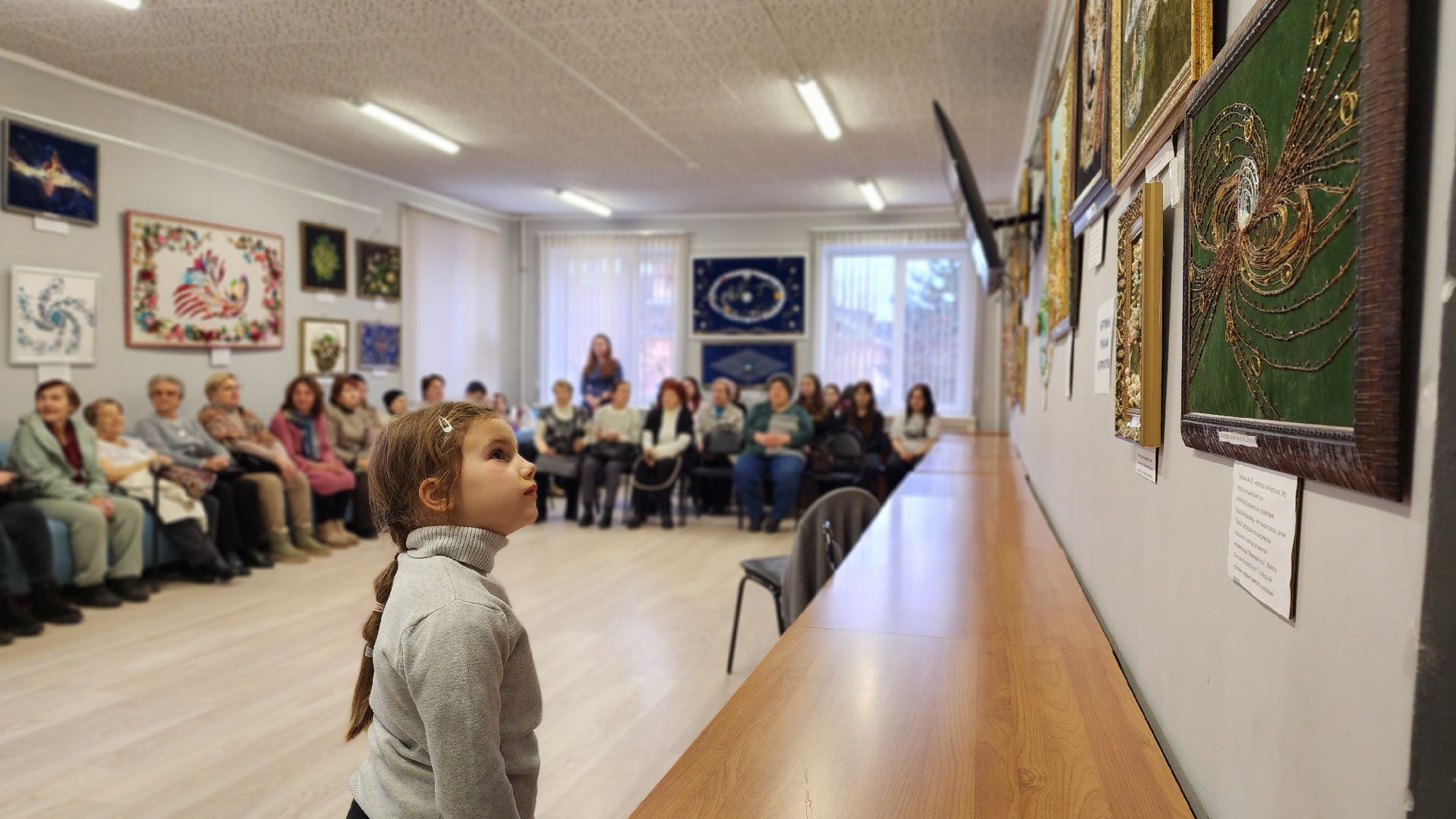 культура, библиотека, художник, Лосино-Петровский, выставки,