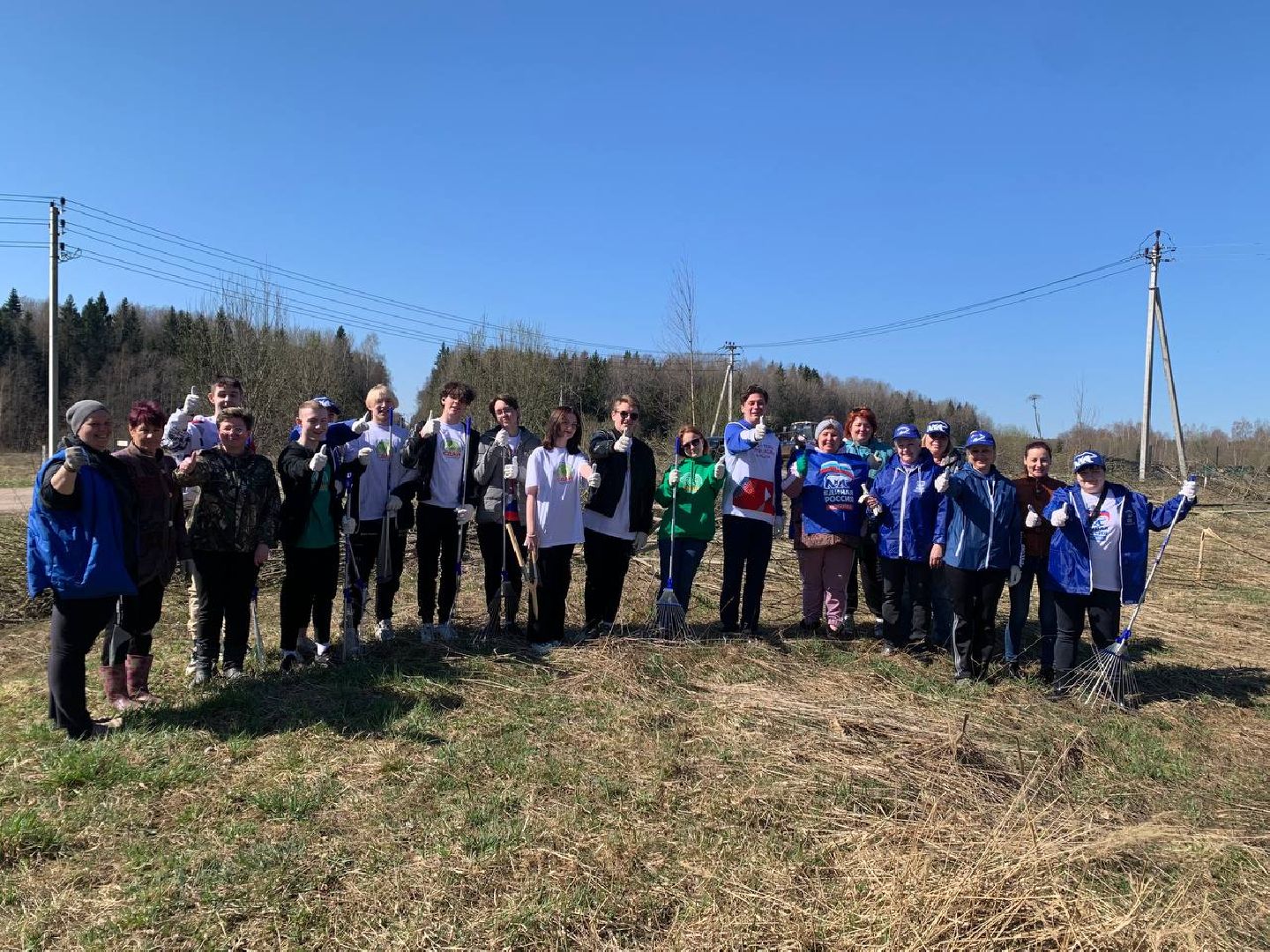 Можайск, Можайский городской округ, Подмосковье, субботник, 9 мая, Единая Россия, уборка территории, волонтёры