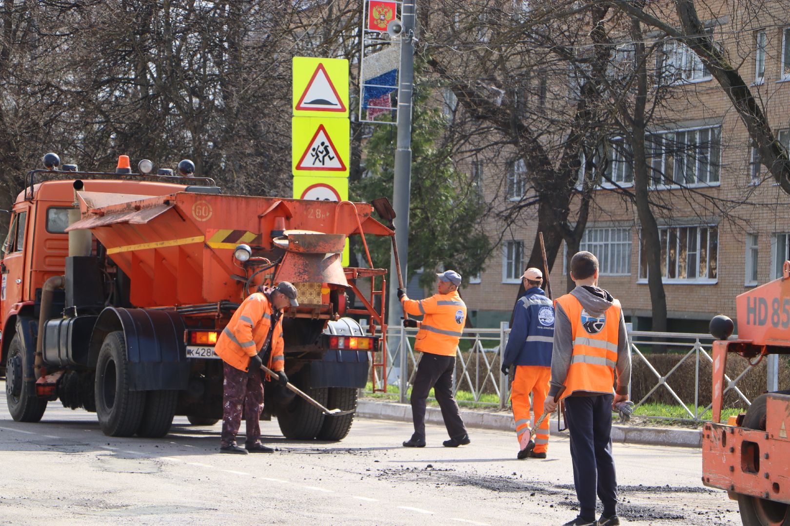 Серебряные Пруды, дороги