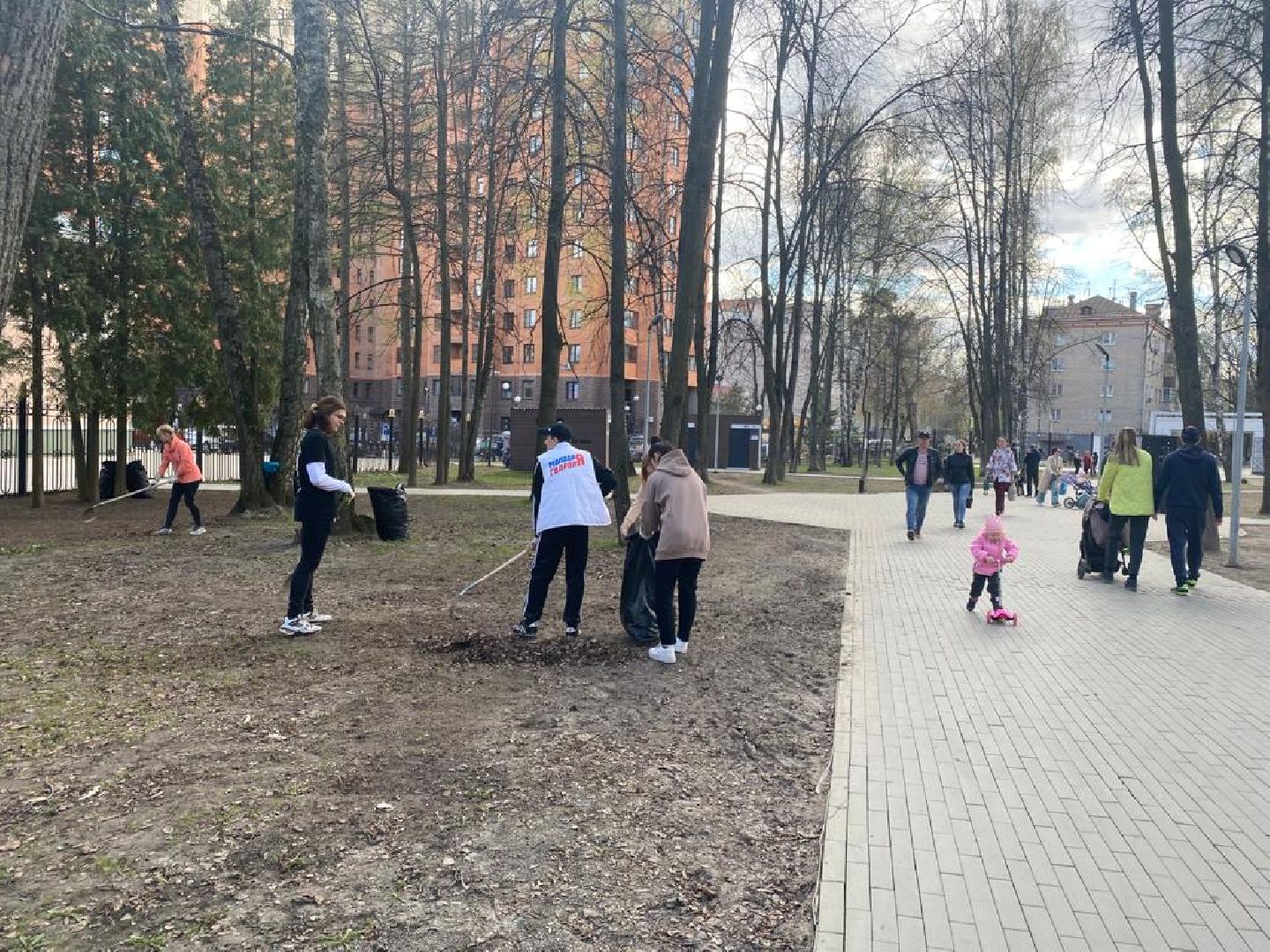 доброе дело, субботник,