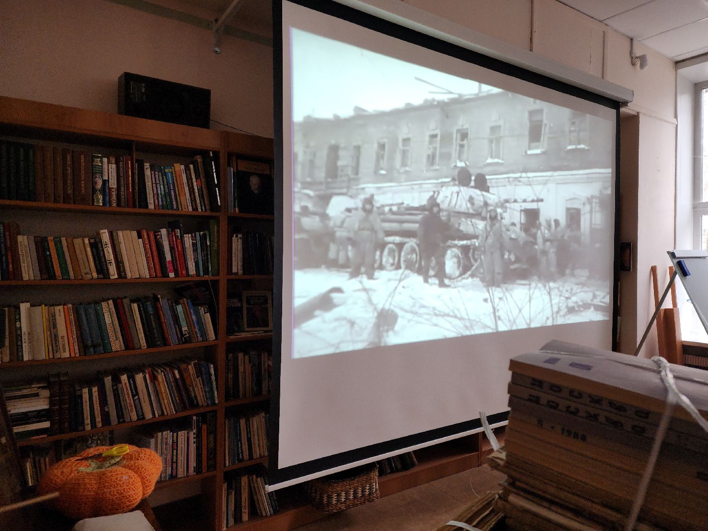 Кинопоказ, блокада ленинграда, библиотека,