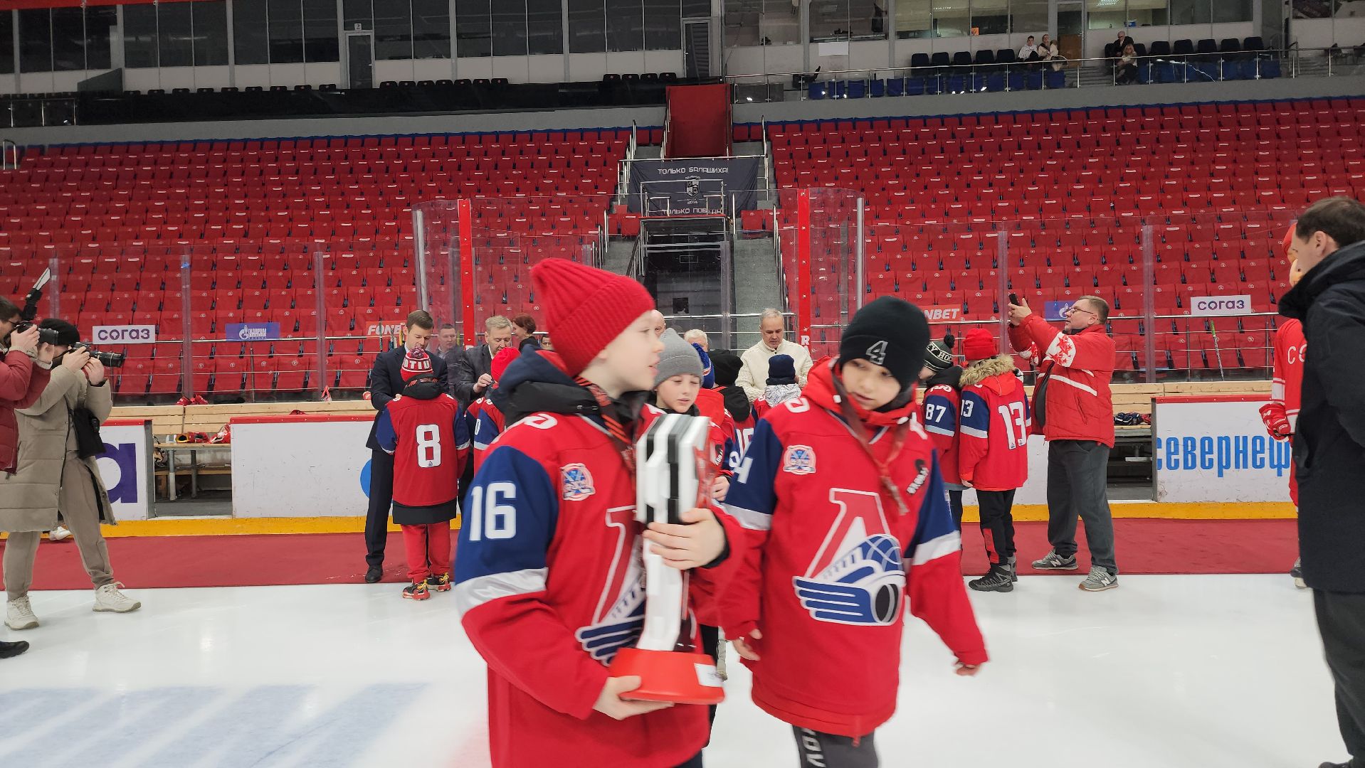 спорт, турнир, хоккей, ляпкин, олимпийский чемпион, день рождения, праздник,