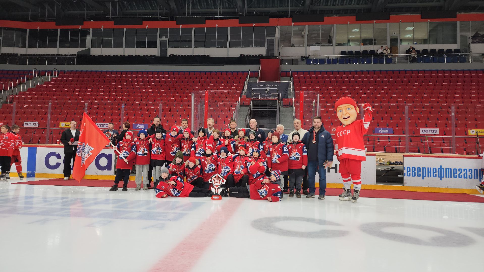 спорт, турнир, хоккей, ляпкин, олимпийский чемпион, день рождения, праздник,