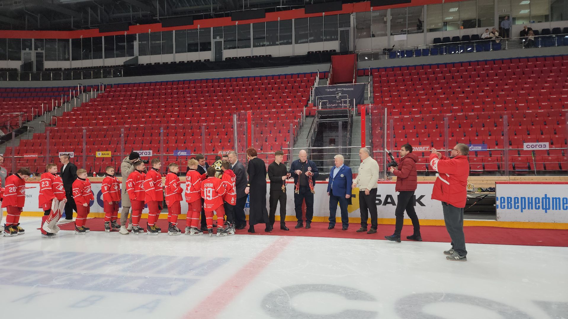 спорт, турнир, хоккей, ляпкин, олимпийский чемпион, день рождения, праздник,