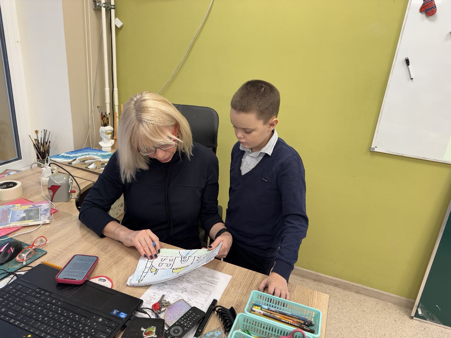 шаховская, новая учительница, изобразительное искусство, ученики, рисование,