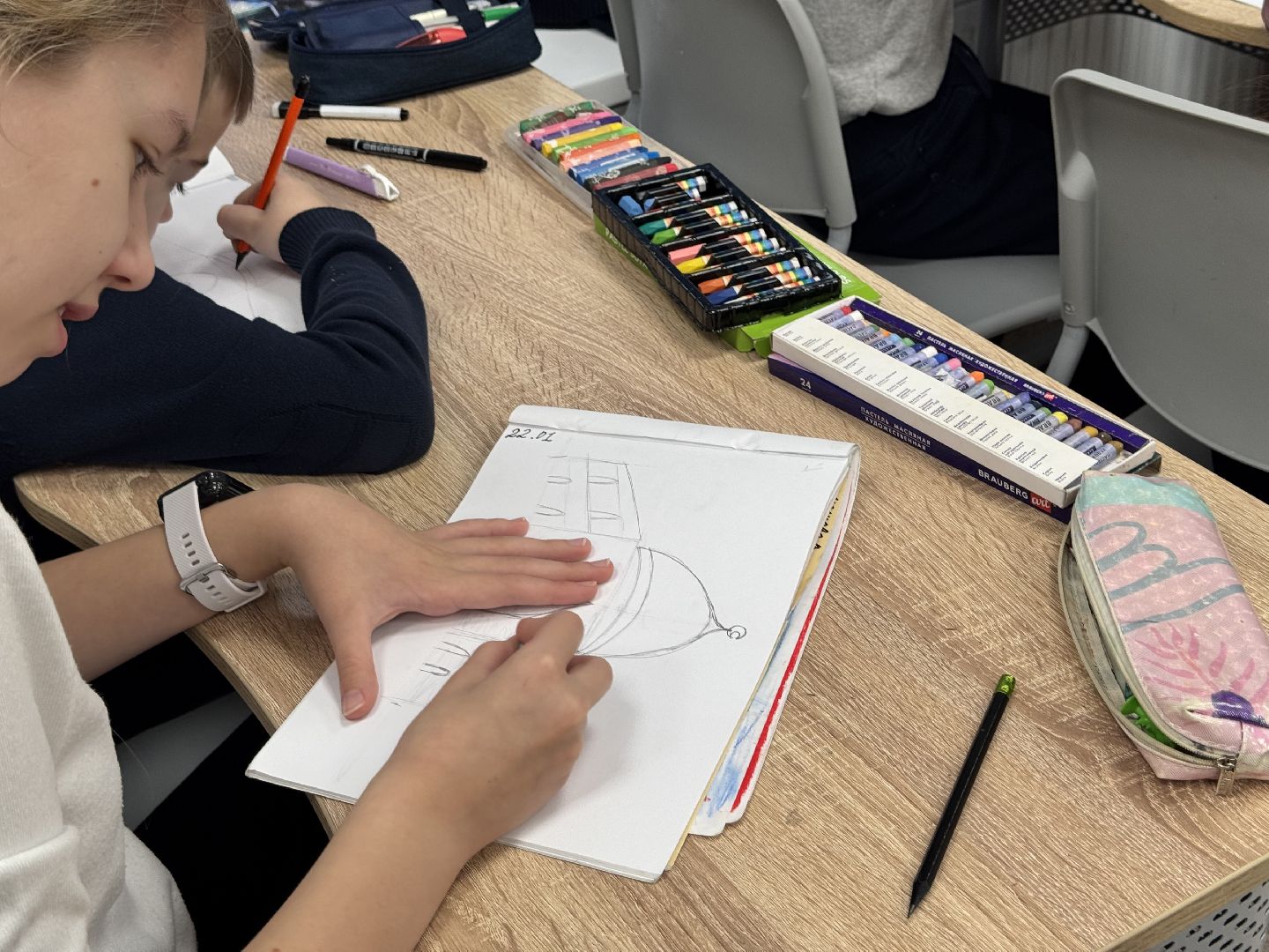 шаховская, новая учительница, изобразительное искусство, ученики, рисование,