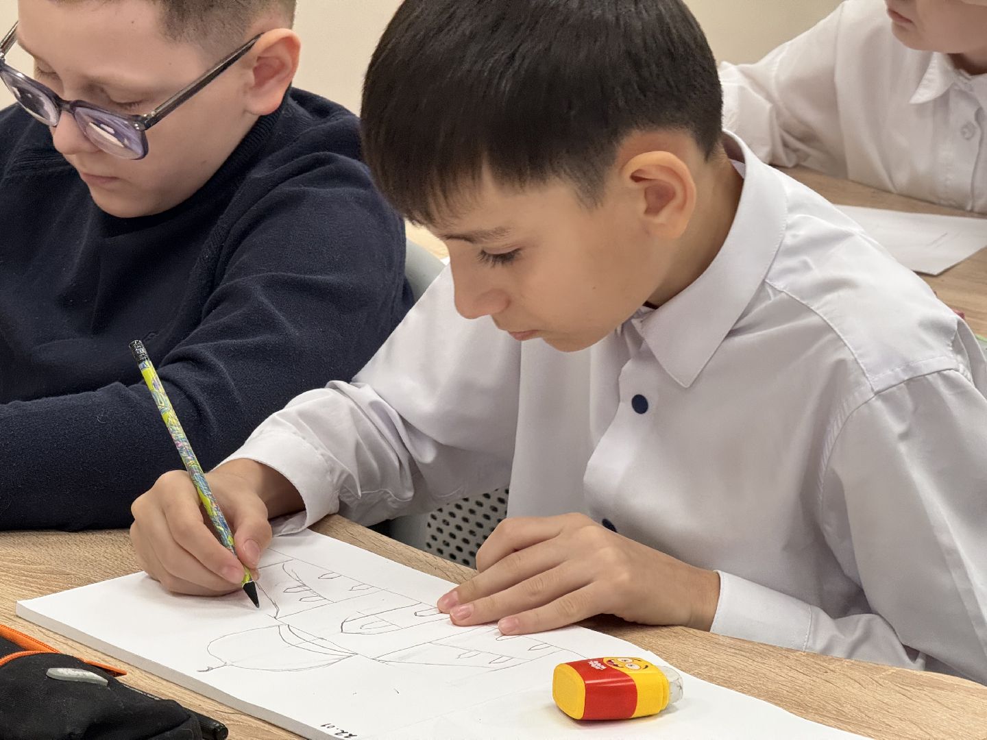 шаховская, новая учительница, изобразительное искусство, ученики, рисование,