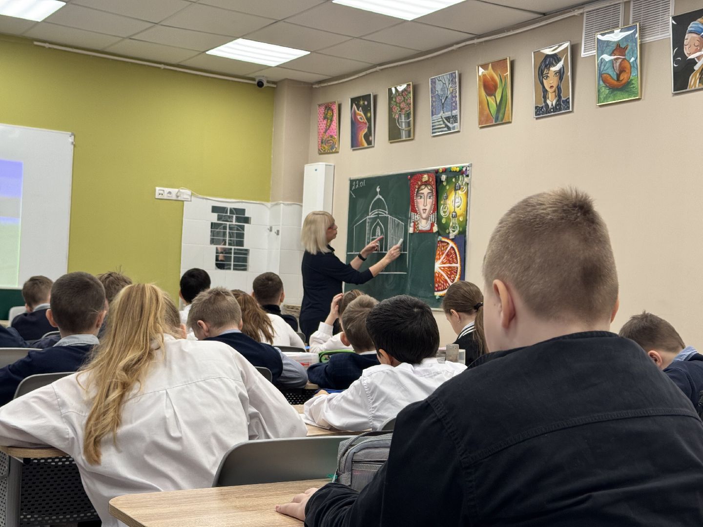 шаховская, новая учительница, изобразительное искусство, ученики, рисование,