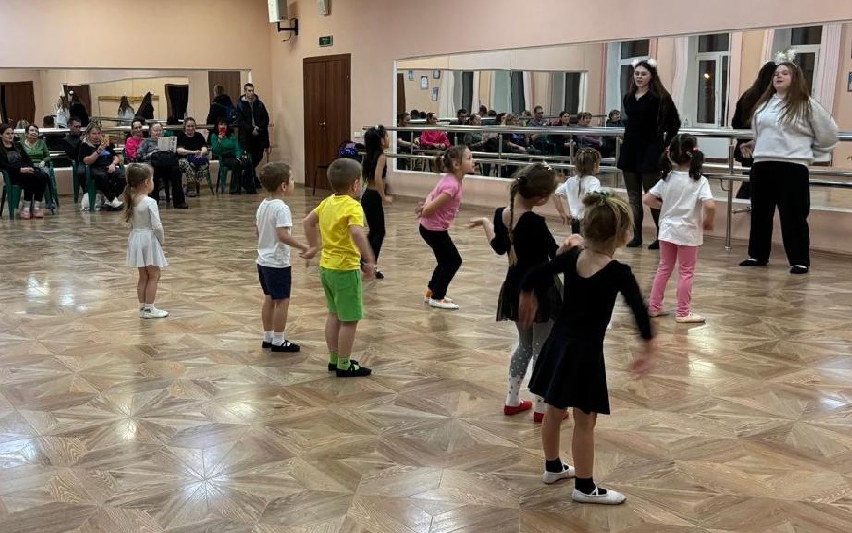 ритмика, студия, дом культуры, дети, малыши, танец, дошколята, дошкольное образование,