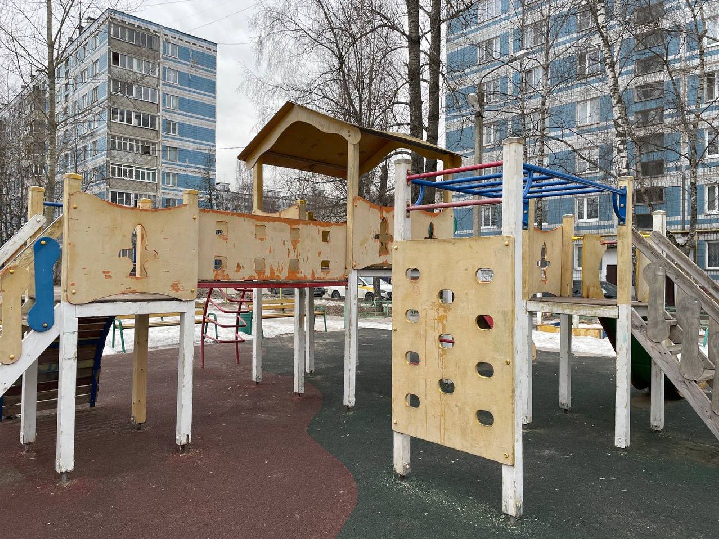 Дмитров, Микрорайон Космонавтов, вертикалки,