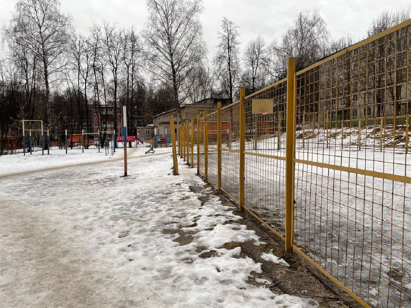 Дмитров, Микрорайон Космонавтов, вертикалки,