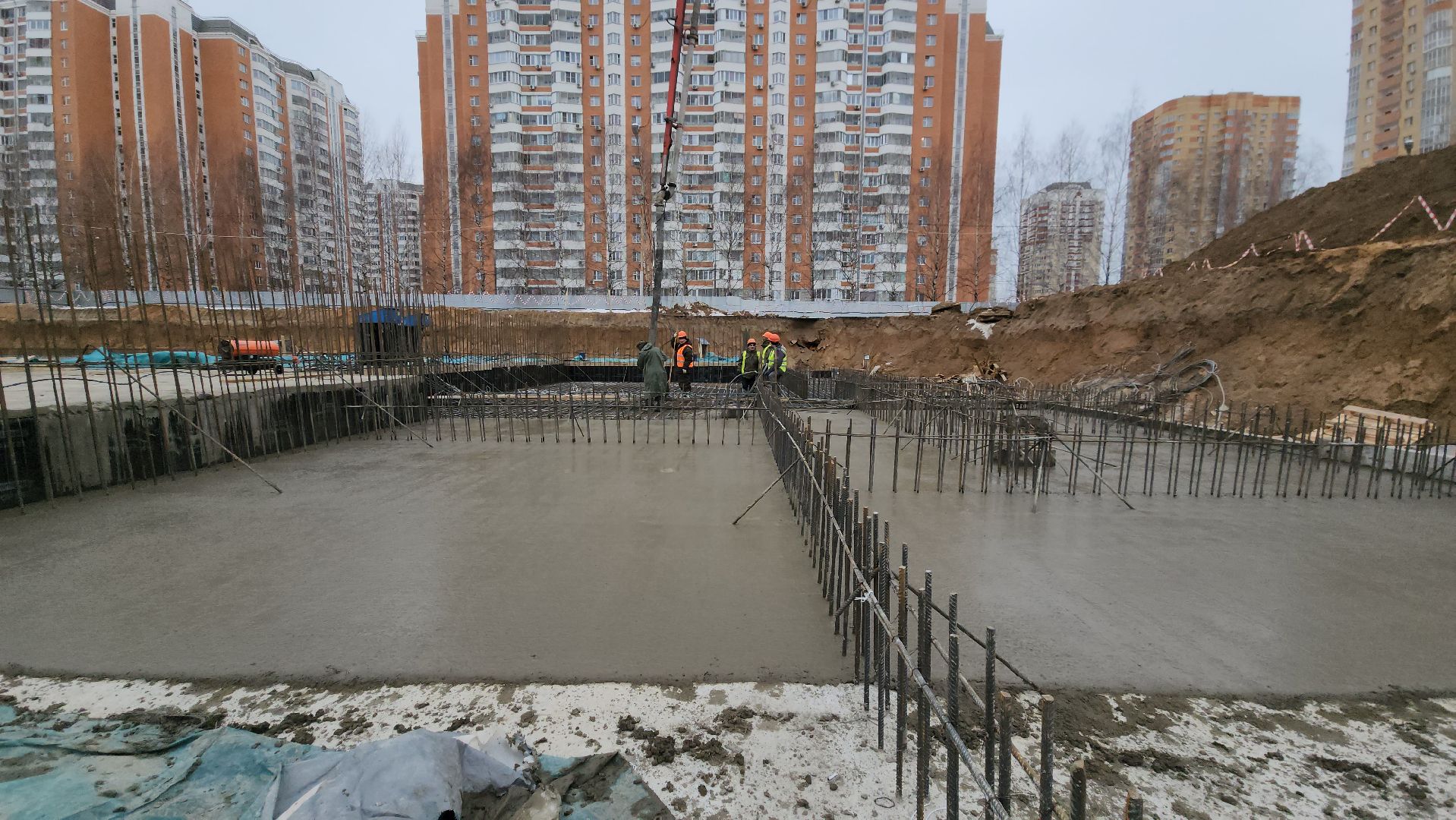 фок с бассейном, Лобня, Строительство, вертикалки,