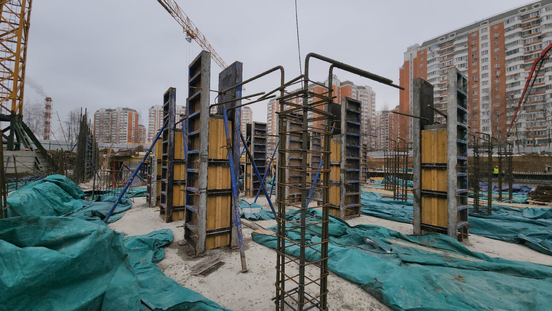 фок с бассейном, Лобня, Строительство, вертикалки,