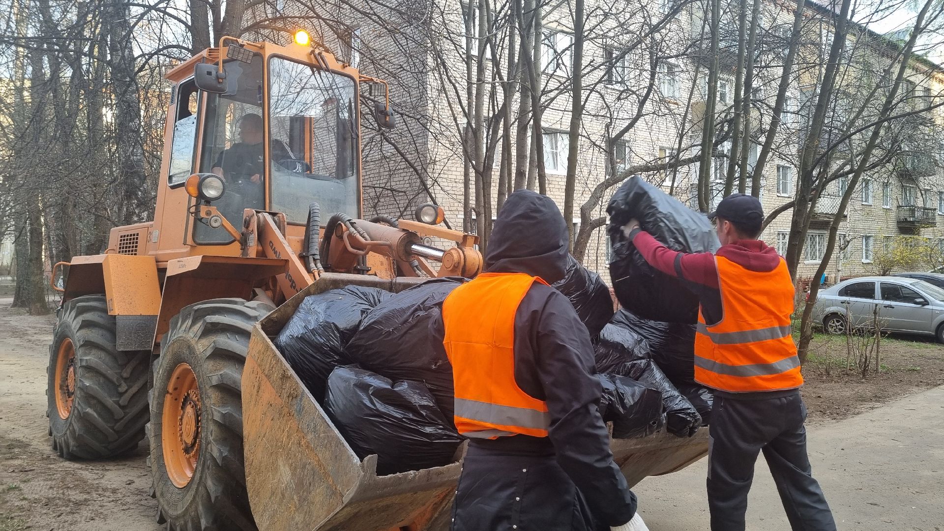 Подмосковье, Ивантеевка, субботник