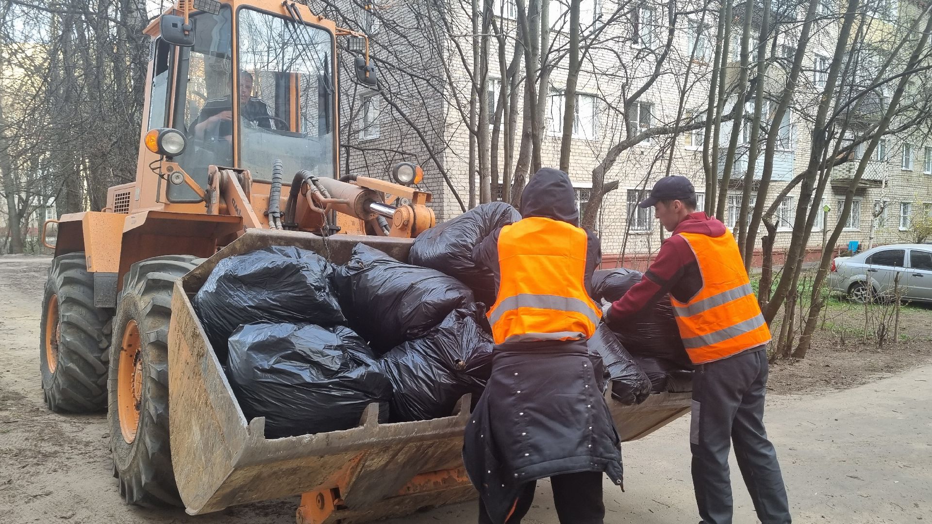 Подмосковье, Ивантеевка, субботник