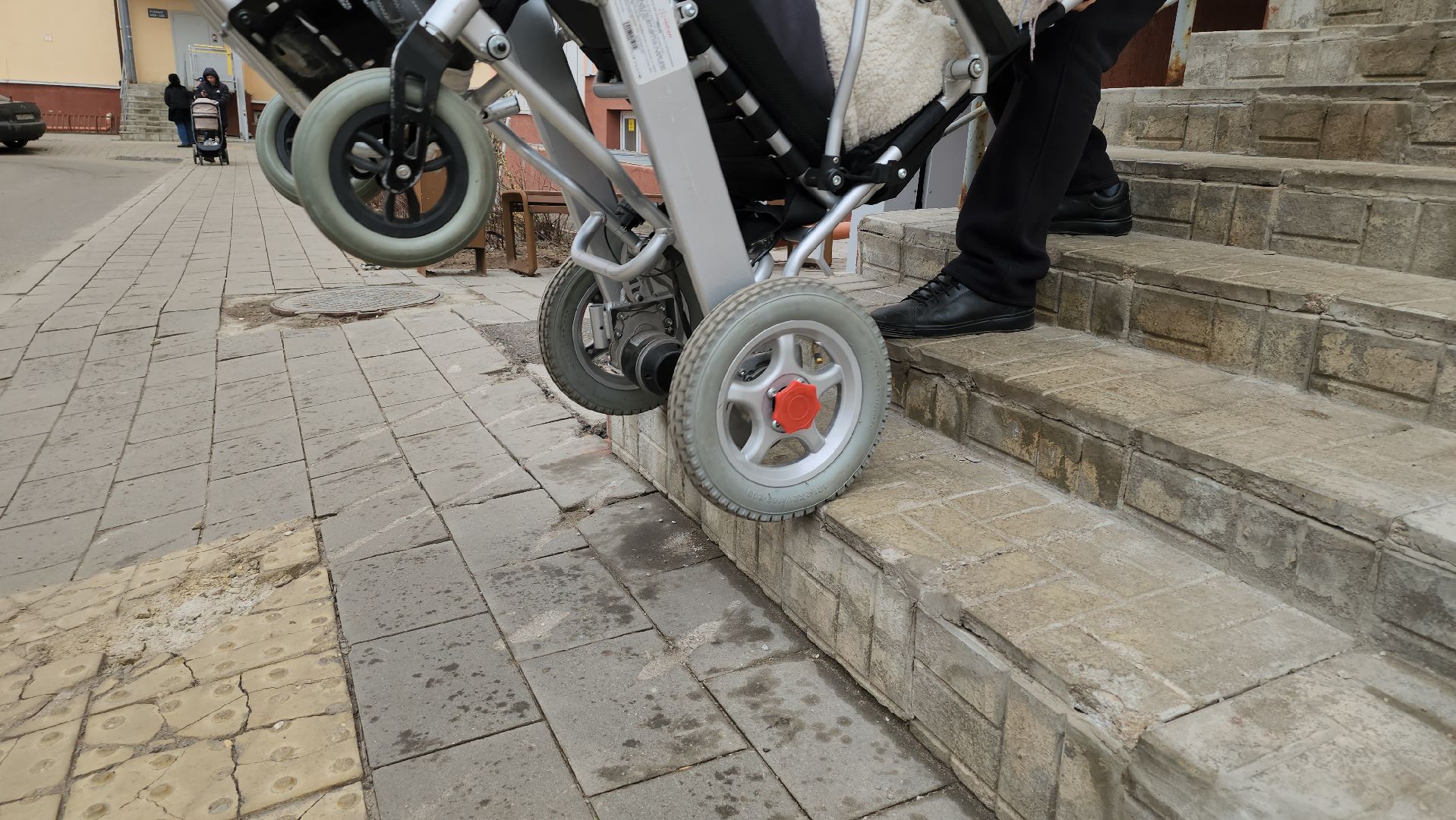 люберцы, выездная администрация, глава городского округа люберцы владимир волков, жители, инвалид,