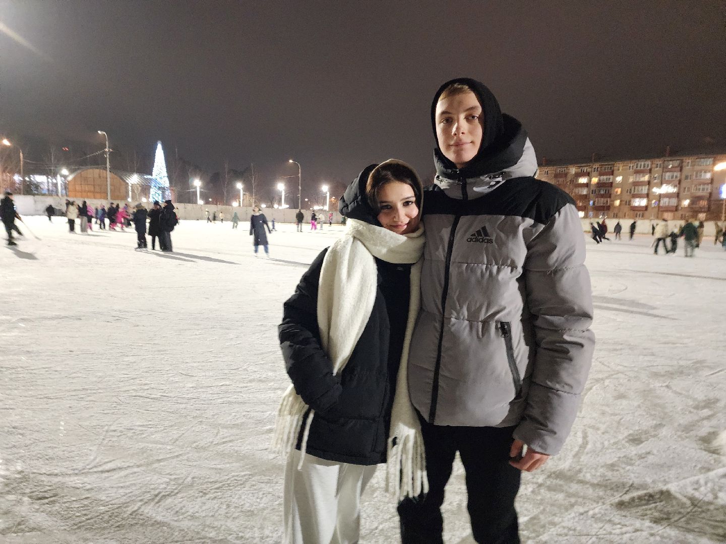 дискотека на льду, день студента, студенты,