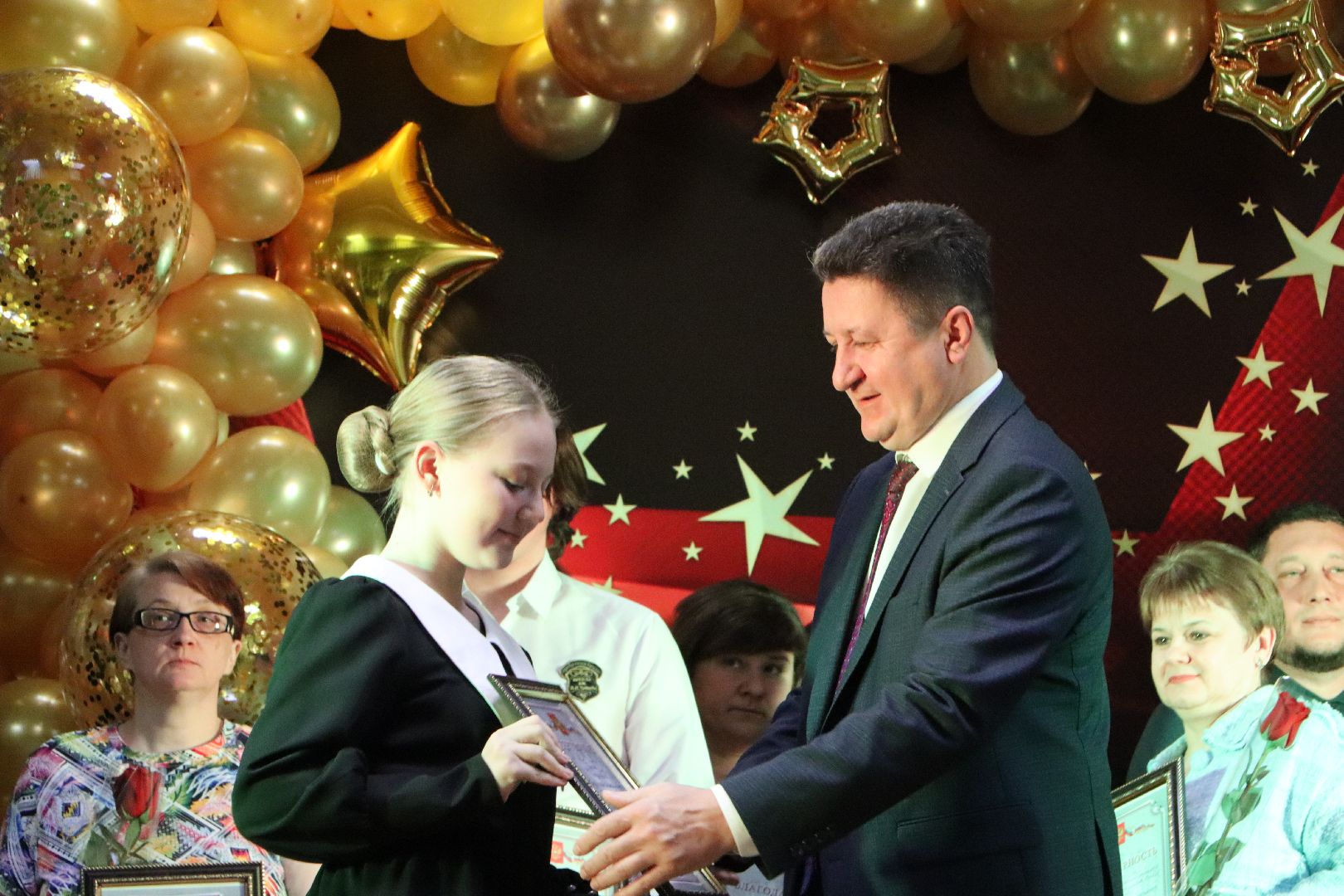 Стипендия главы 2025, Серебряные Пруды, образование, творчество, спорт,