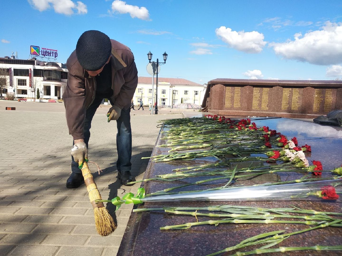 Дмитров, Вечный огонь, Поливановы, Областной субботник