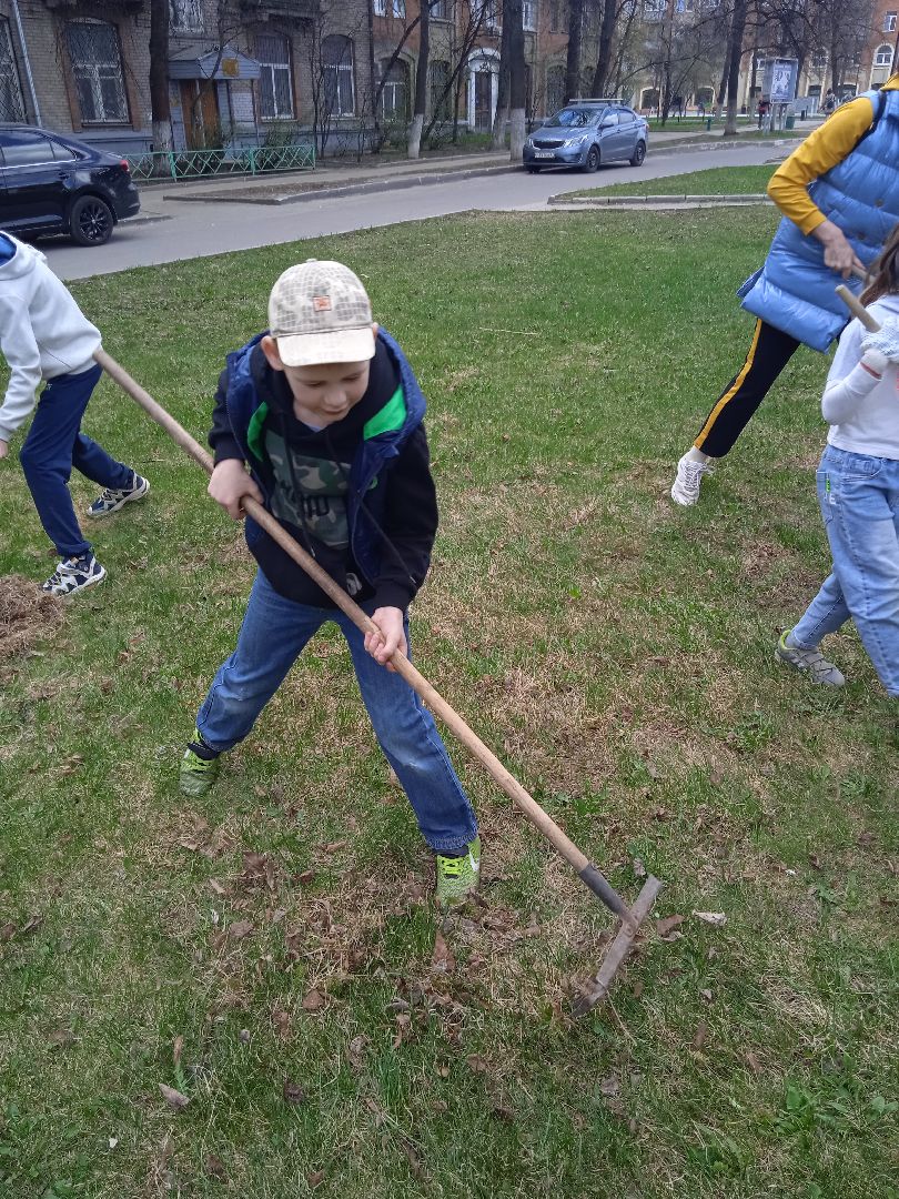 субботник, пионерский, бронепоезд, памятник, Москвич, монумент