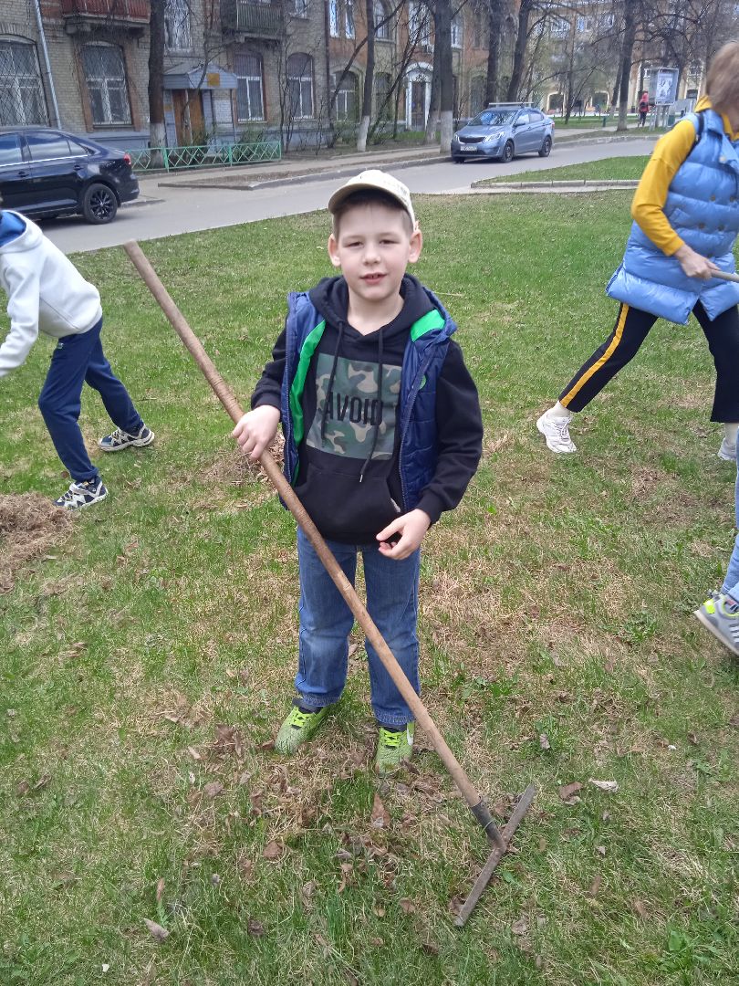 субботник, пионерский, бронепоезд, памятник, Москвич, монумент