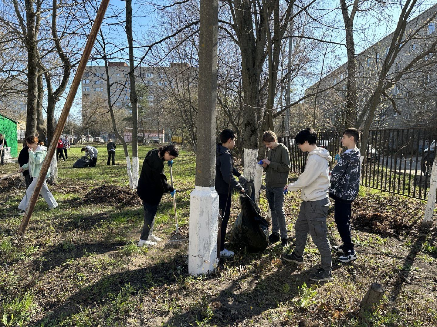 Подмосковье, Ивантеевка, образование, субботник