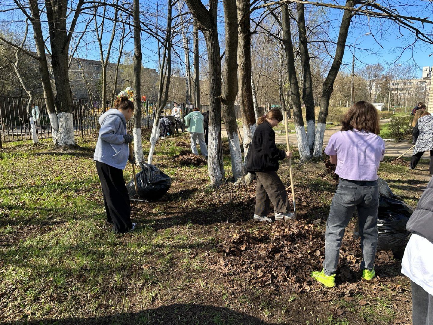 Подмосковье, Ивантеевка, образование, субботник