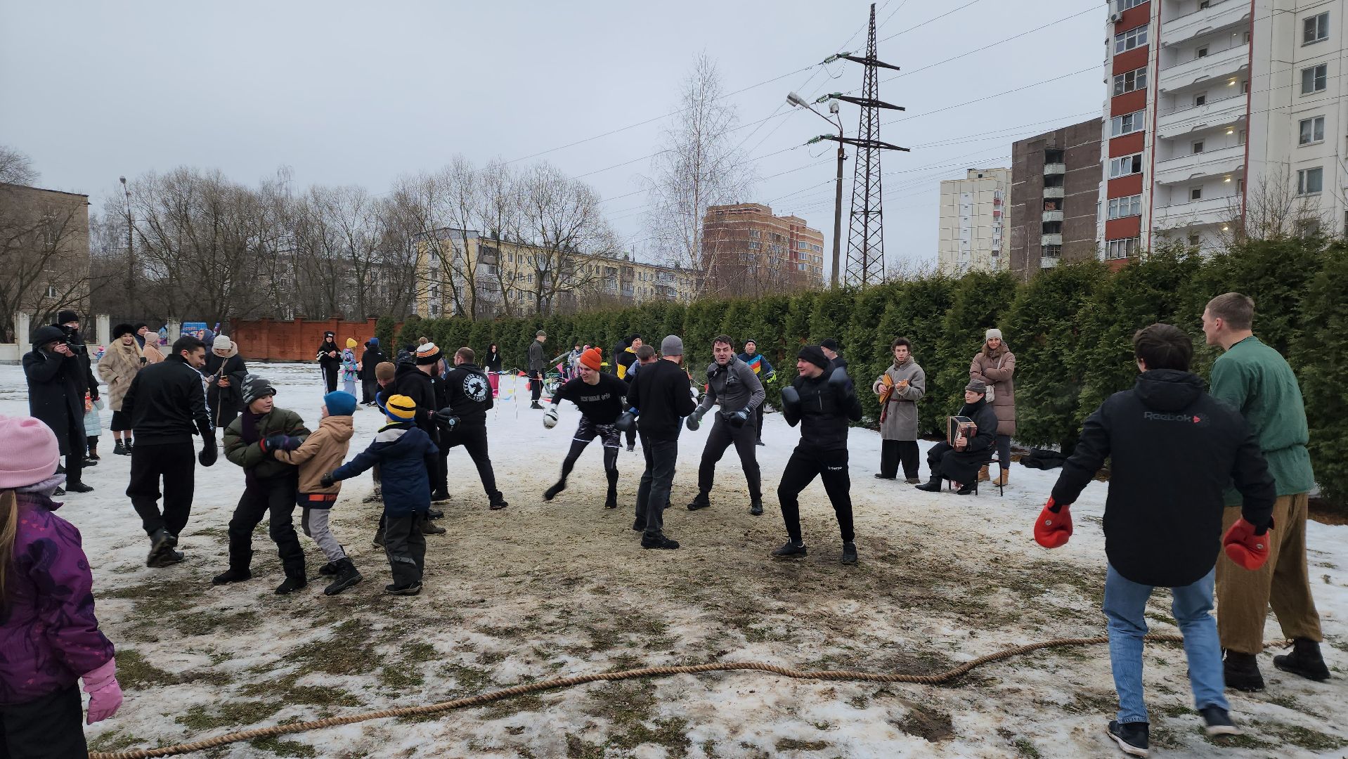 русский двор,русская община, Лобня,