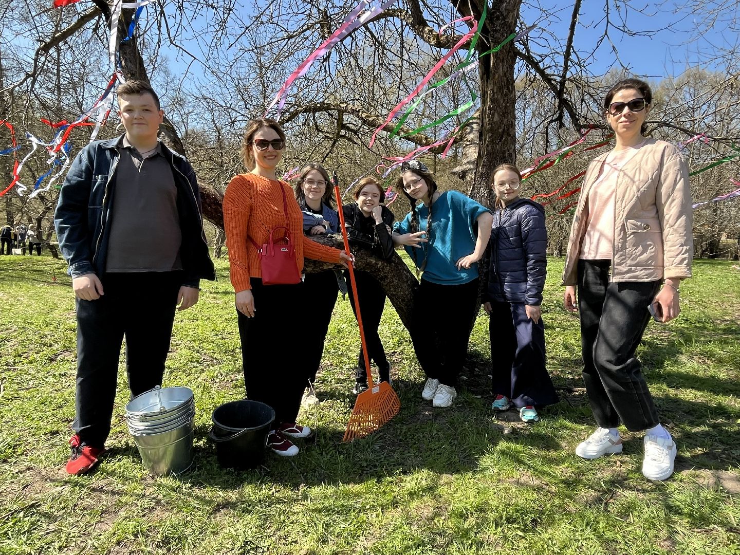 Наро-Фоминск. субботник, яблоневый сад, Наро-Фоминский городской округ