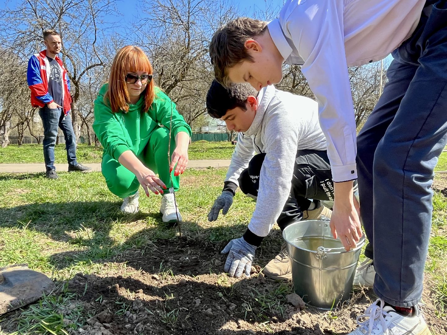 Наро-Фоминск. субботник, яблоневый сад, Наро-Фоминский городской округ