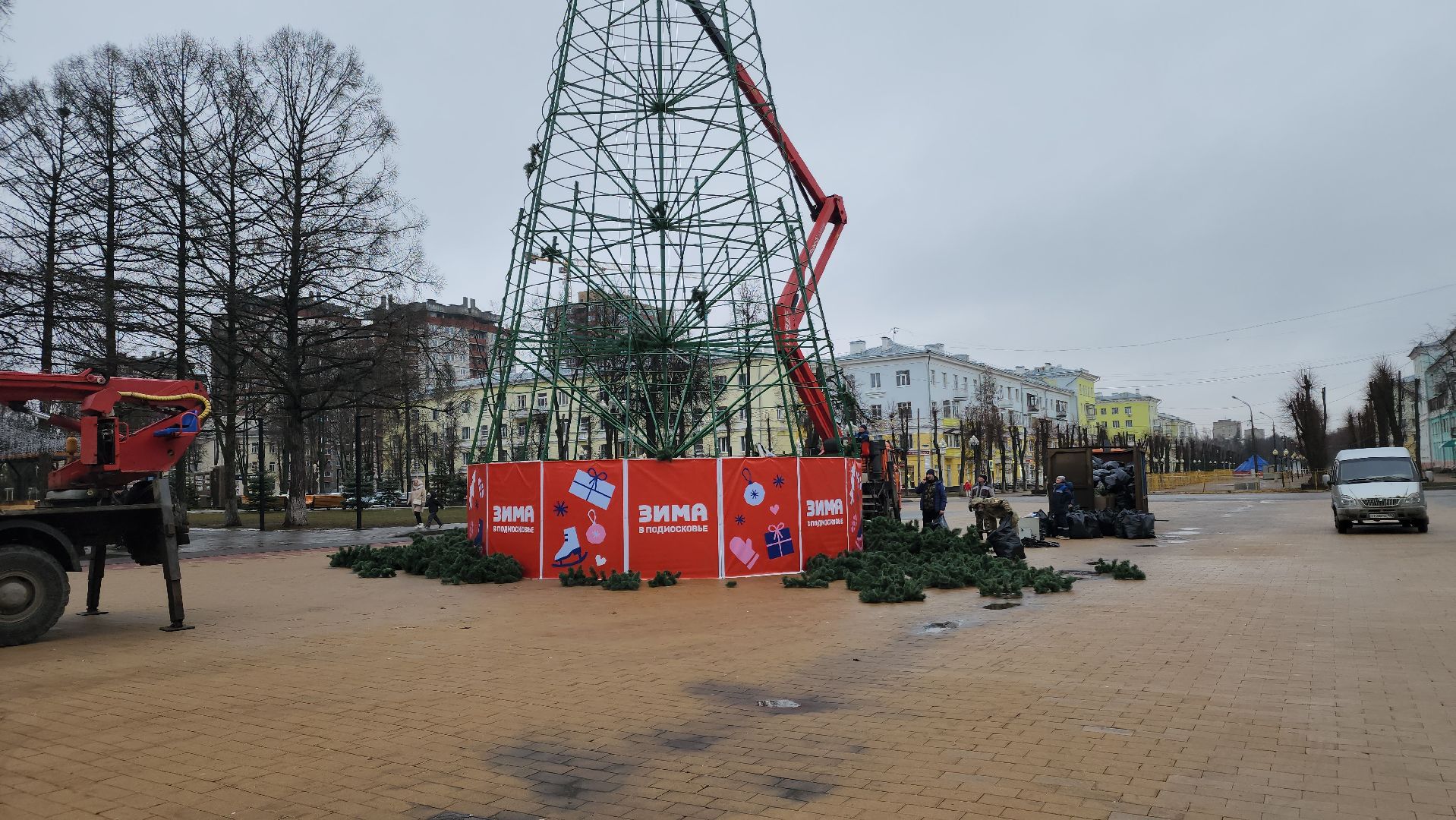 ступино, зима в подмомсковье, ёлка, вертикалки,