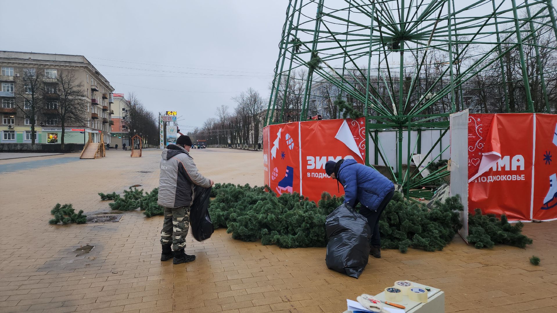 ступино, зима в подмомсковье, ёлка, вертикалки,
