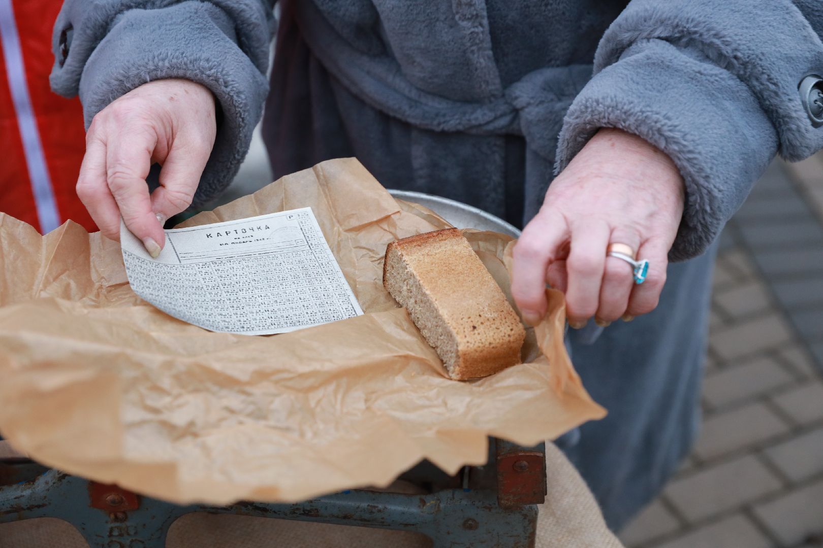 блокада ленинграда, хлеб, паек,