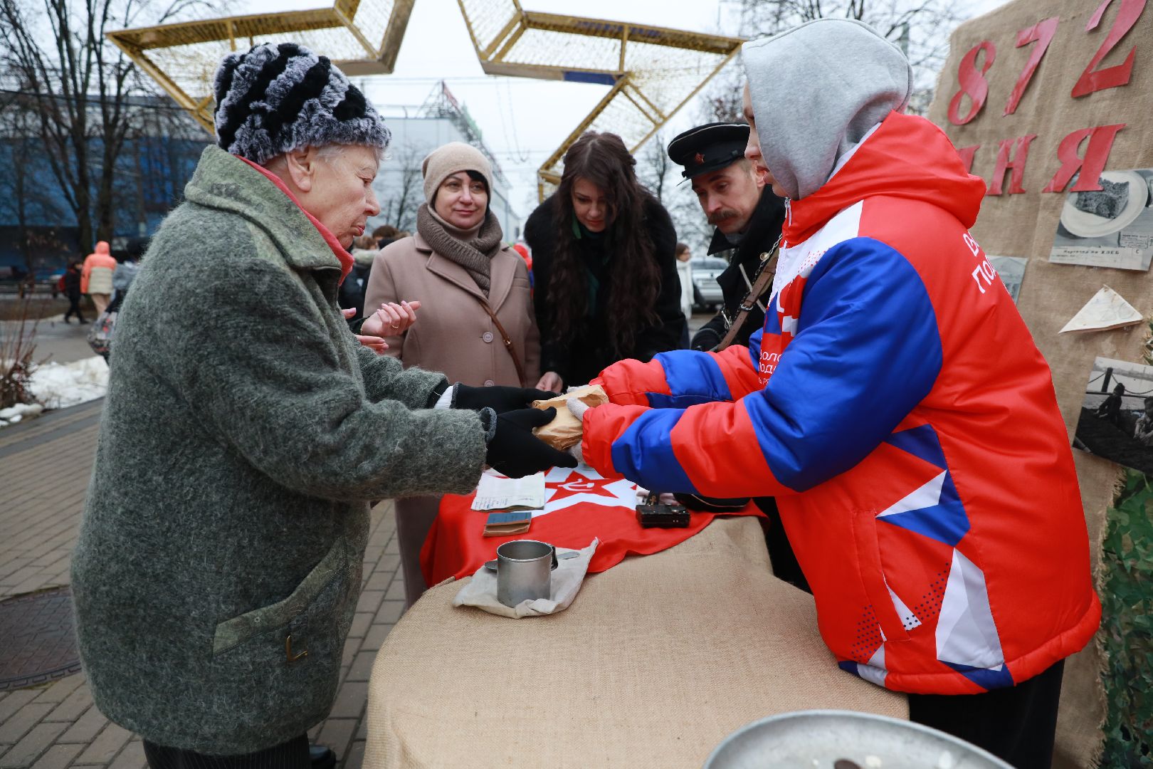 блокада ленинграда, хлеб, паек,