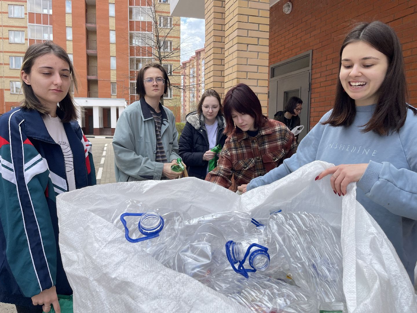 Экология, переработка, активисты, раздельный сбор,