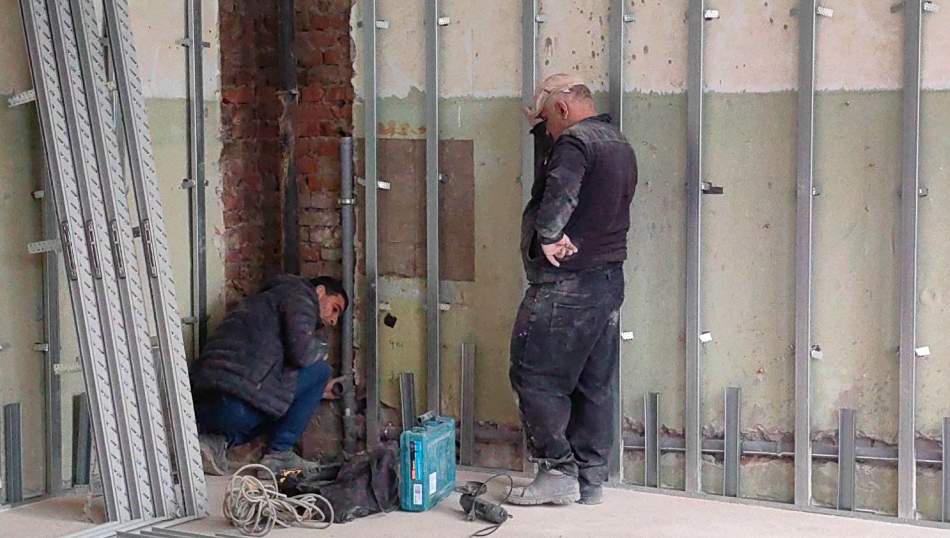 ремонт, лицей, стяжка пола, фасад, здание, вертикалки,