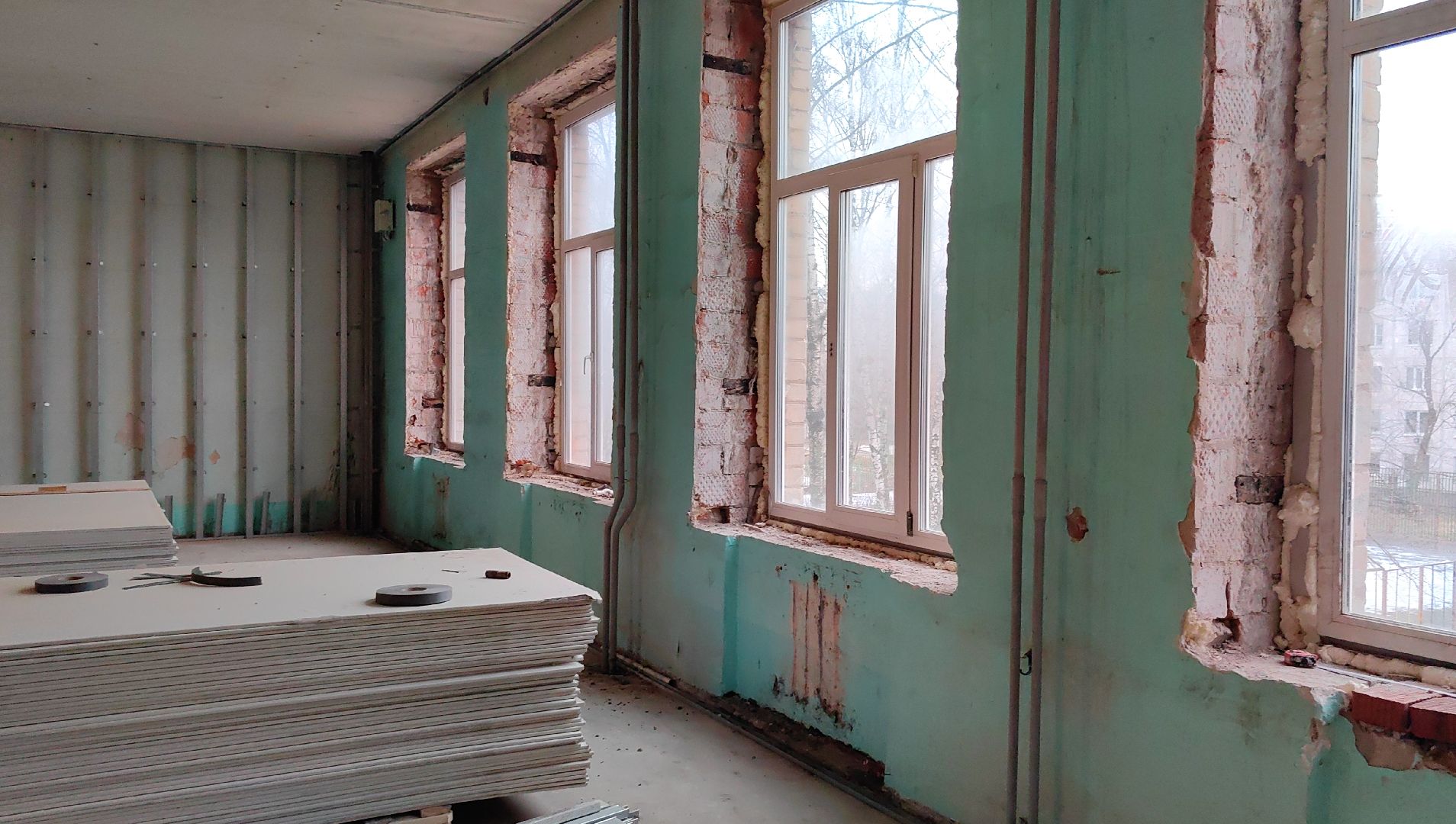 ремонт, лицей, стяжка пола, фасад, здание, вертикалки,